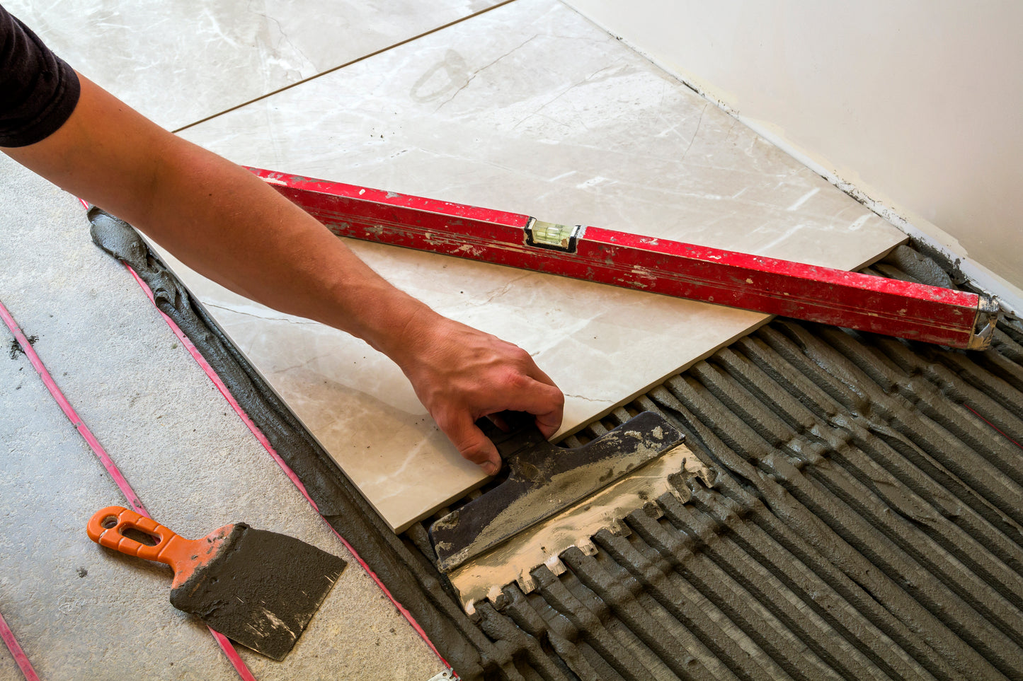 FLOORING & CEILING